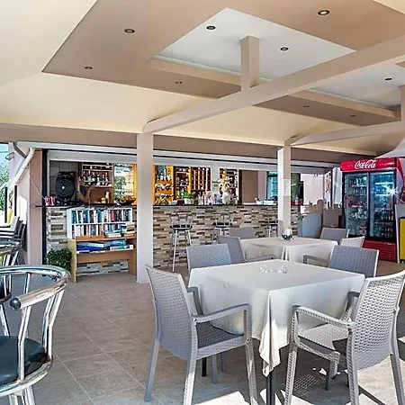 Otel Saulas Valsamata